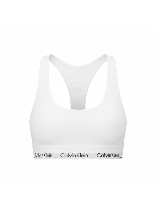 كالفن كلاين بيرفورمانس طقم برا رياضي حمالة صدر+ بانتي استرينج حريمي -  2 قطعة -  قطن ناعم عالي الجودة - مقاس لارج - Image 3